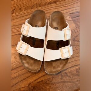 Women’s White Birkenstock Arizonas